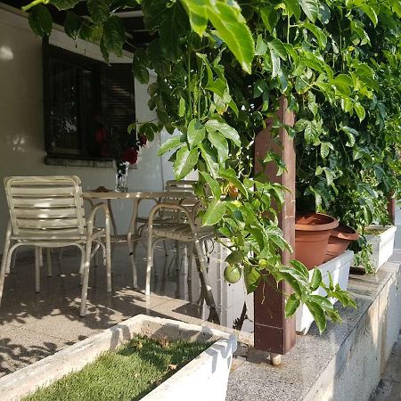 בורוקליני Sandy Beach Apartment 3 מראה חיצוני תמונה