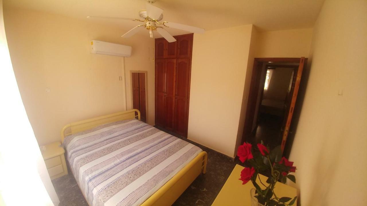 בורוקליני Sandy Beach Apartment 3 מראה חיצוני תמונה